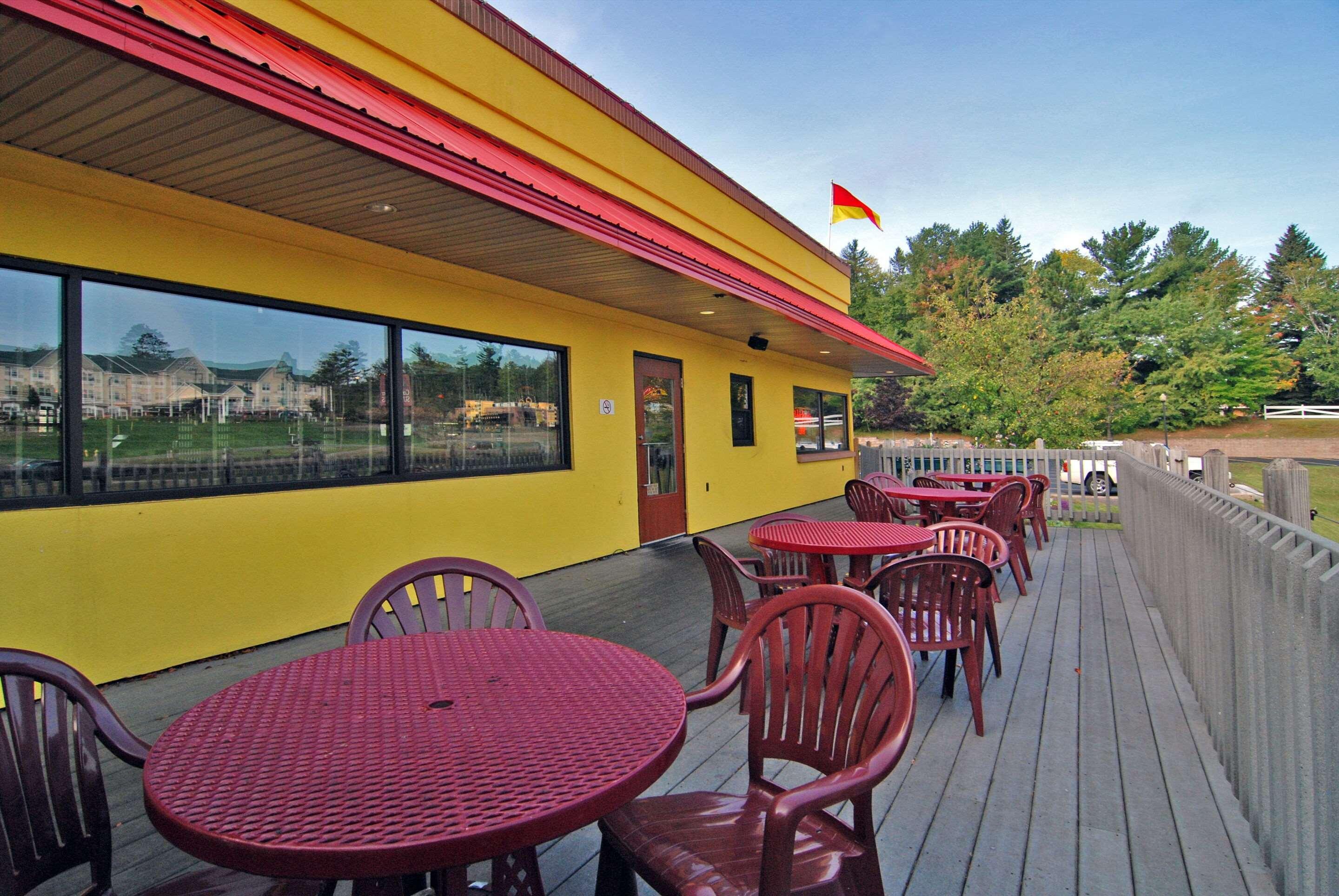 Comfort Suites Marquette Dış mekan fotoğraf